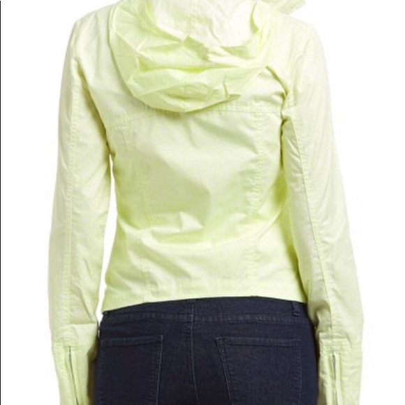 Bench BBQ Jacket Fluorescent yellow size XL Woman’s - Picture 3 of 10